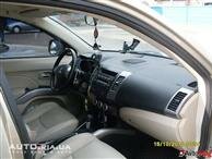 Mitsubishi Outlander XL