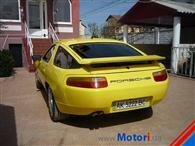 Porsche 928